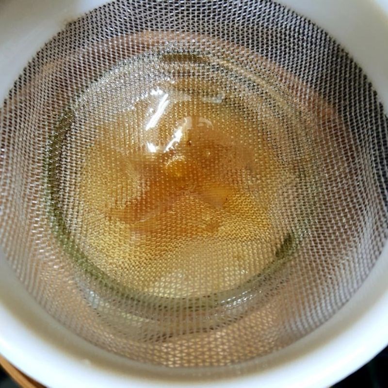 Step 2 Make garlic soaked in honey Garlic soaked in honey