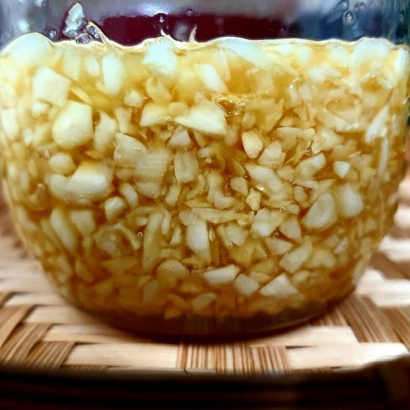Step 2 Make garlic soaked in honey Garlic soaked in honey