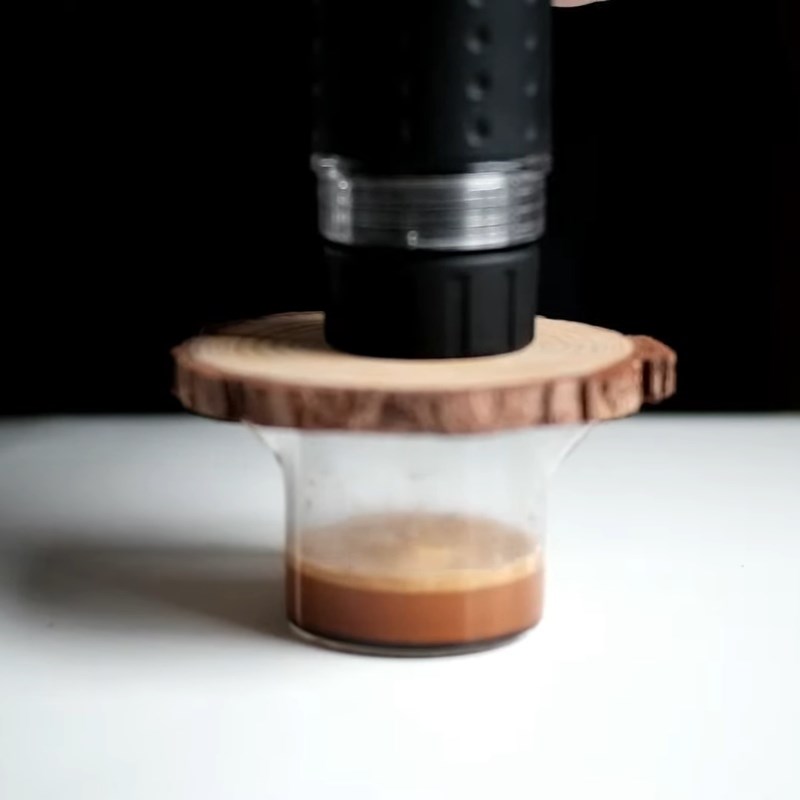 Step 3 Make Espresso coffee Dalgona latte