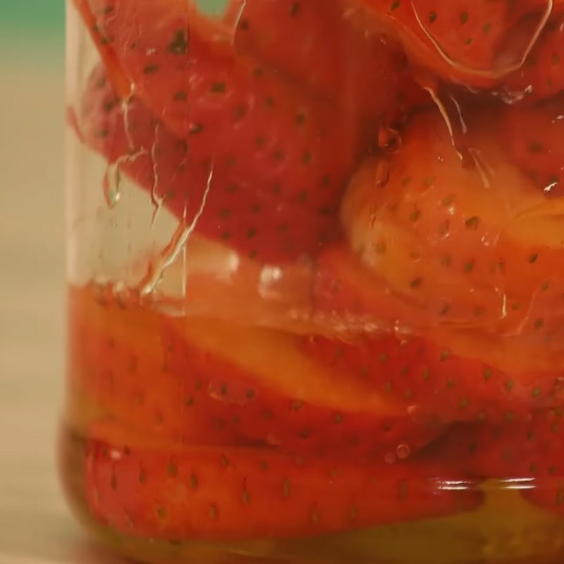 Step 2 Blend the strawberries for Strawberry Pea Smoothie