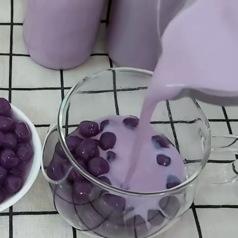 Step 4 Boil the tapioca pearls Purple sweet potato pearls