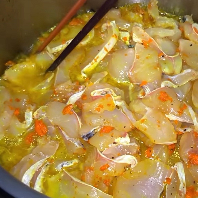 Step 3 Cooking snakehead fish Mì quảng cá lóc