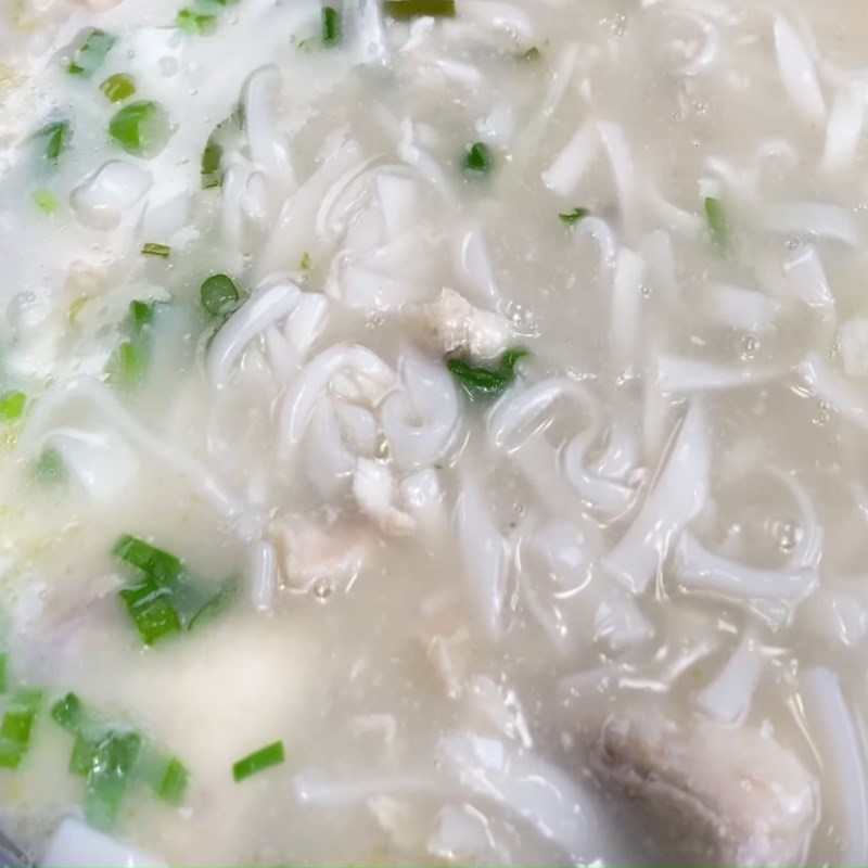 Step 4 Cooking bánh canh Fish bánh canh