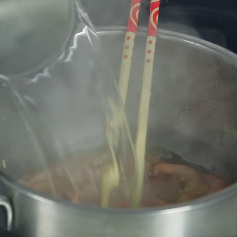 Step 3 Cook the Soup Sour Shrimp Soup with Water Spinach