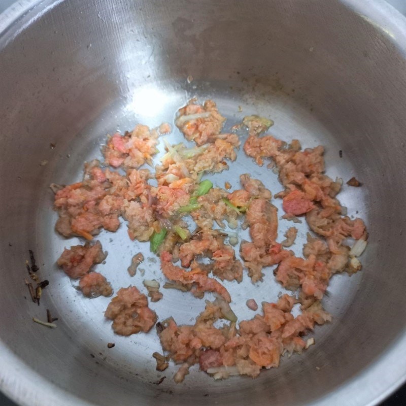Step 3 Cooking soup Mustard greens soup with dried shrimp