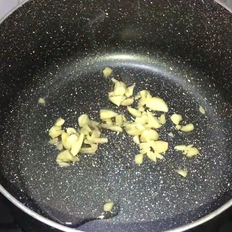 Step 2 Cook the soup Sour soup with water spinach