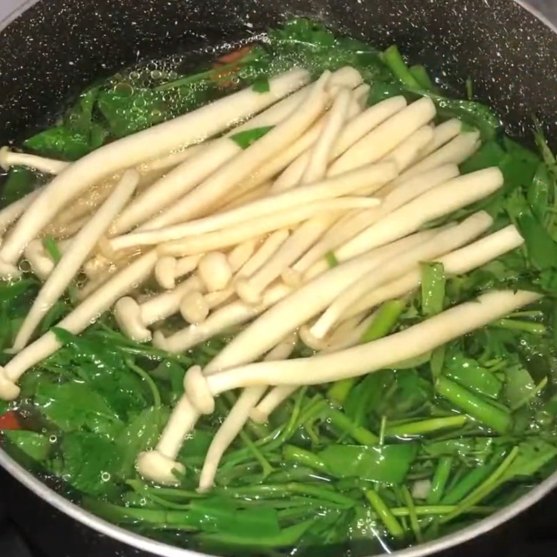 Step 2 Cook the soup Sour soup with water spinach