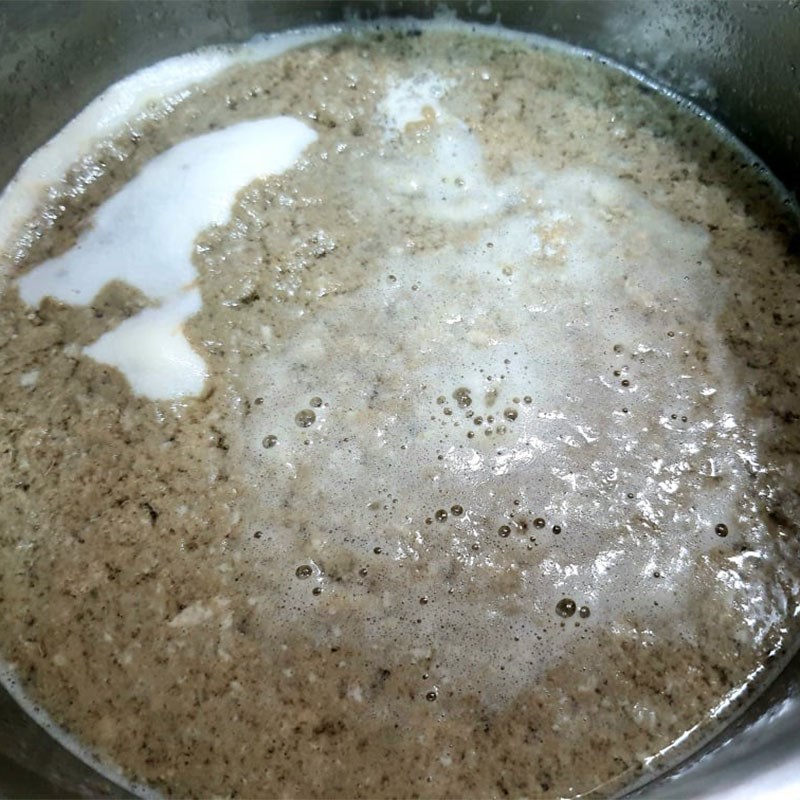 Step 3 Cook water lily soup with taro Water lily soup with taro