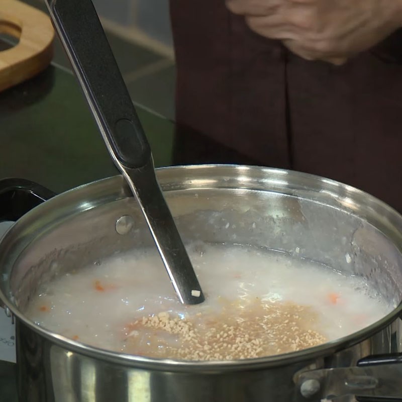 Step 2 Cooking vegetarian oyster mushroom porridge