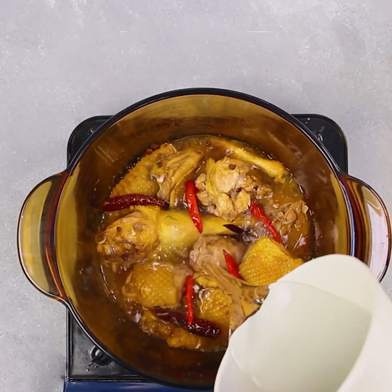 Step 4 Cooking Hot Pot Sichuan Chicken Hot Pot