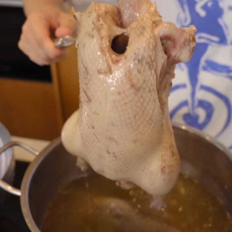 Step 5 Cooking the broth for Duck Noodle with Dried Bamboo Shoots
