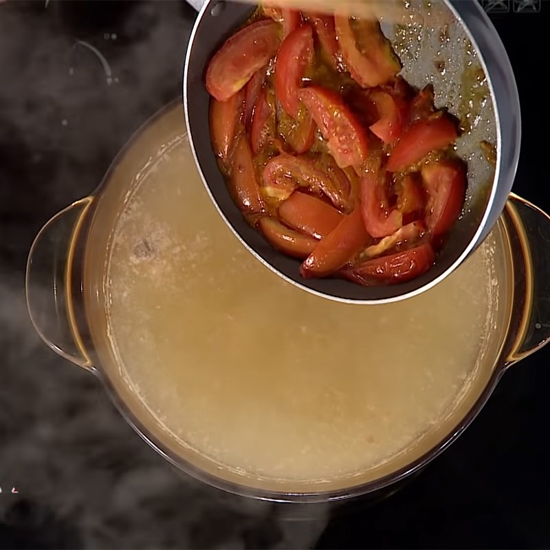 Step 5 Cook the broth for Crab Noodle Soup