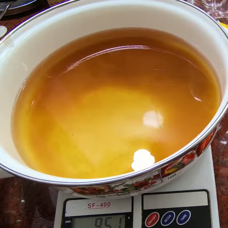 Step 1 Cook the fish sauce and sugar for pickled mango with fresh chili