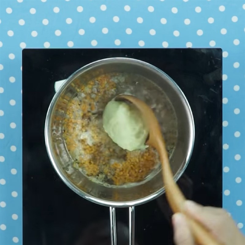 Step 3 Cooking potato beef soup