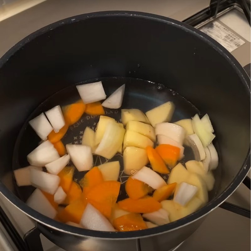 Step 2 Cook Fresh Milk Miso Soup