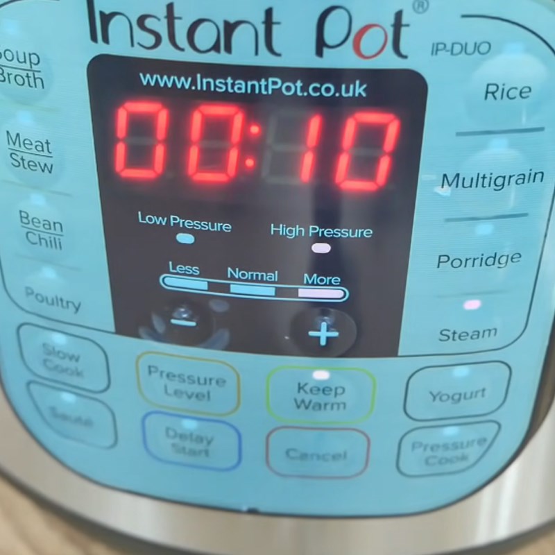 Step 1 Cook sticky rice Savory sticky rice with a pressure cooker