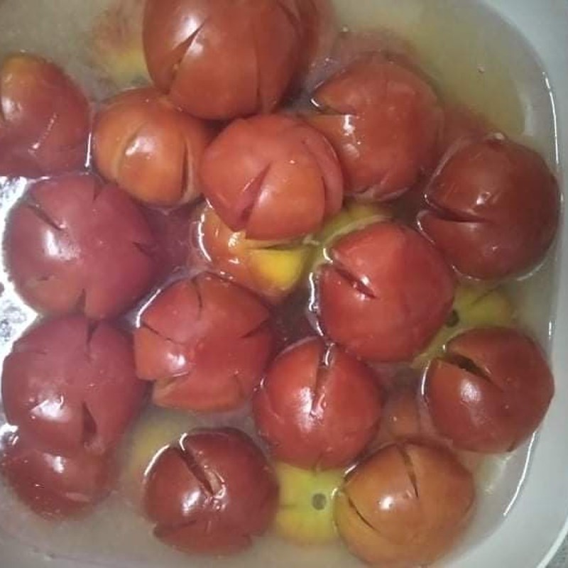 Step 2 Soak the tomatoes in lime water for Tomato Jam
