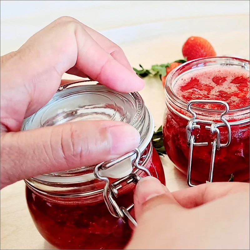 Step 2 Soak strawberries with syrup