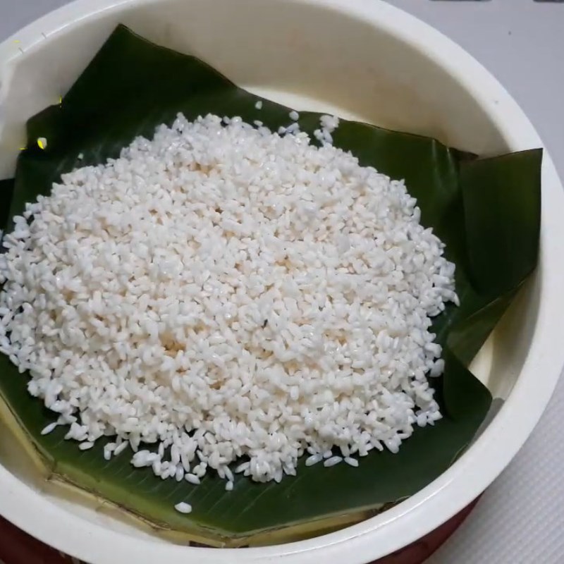 Step 1 Soak and Steam Sticky Rice for Grilled Banana Pudding