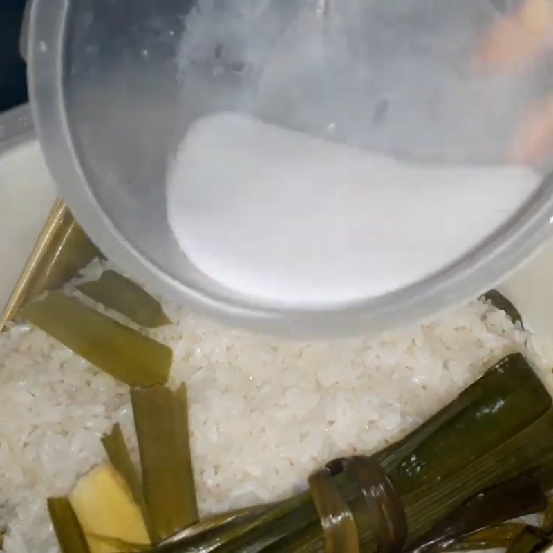 Step 1 Soak and Steam Sticky Rice for Grilled Banana Pudding