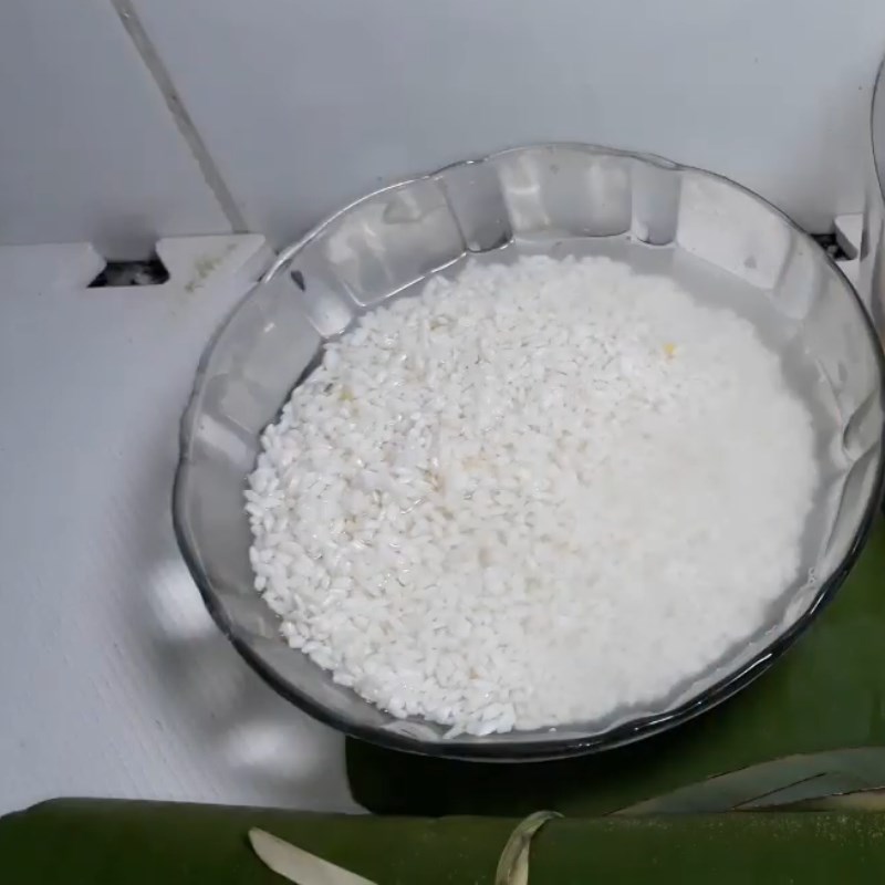 Step 1 Soak and Steam Sticky Rice for Grilled Banana Pudding