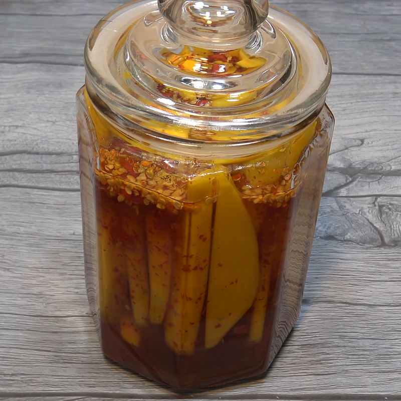 Step 3 Soak mango Mango soaked in sweet fish sauce with dried chili