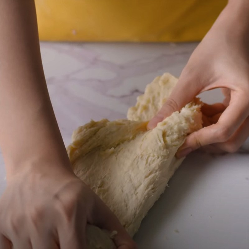 Step 4 Kneading dough Fruit bread Panettone