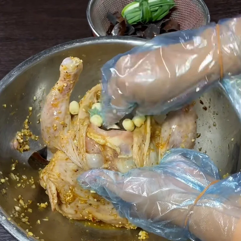 Step 4 Stuffing the filling Steamed chicken with lotus leaves