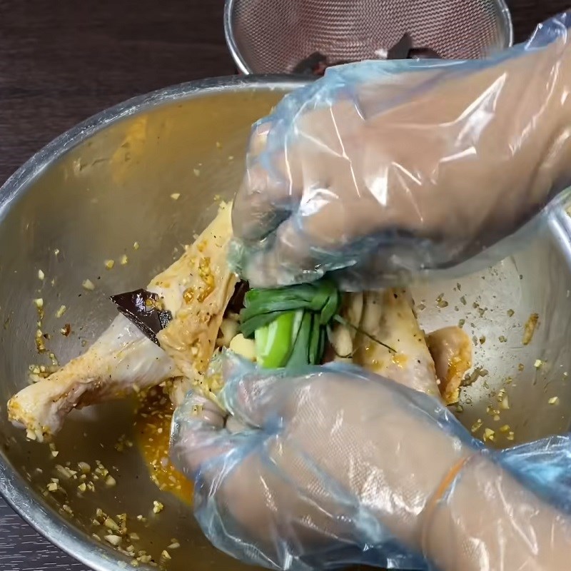 Step 4 Stuffing the Chicken with Lotus Leaves