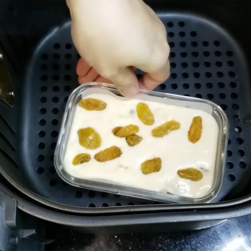 Step 4 Baking the cake Banana yogurt cake using an air fryer