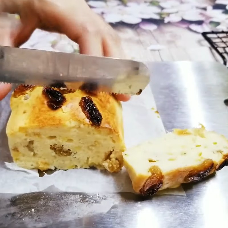 Step 4 Baking banana yogurt cake with an air fryer