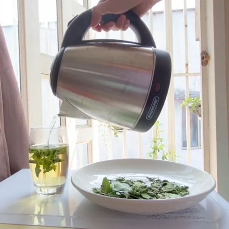 Step 3 Brewing mint tea