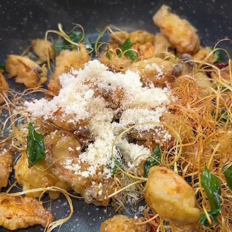 Step 5 Salt-roasting Chicken Mushroom