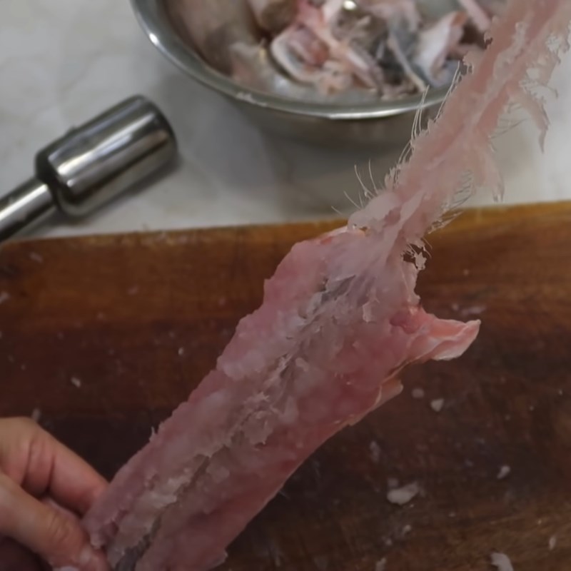Step 2 Remove bones and scrape the fish meat for Nha Trang fish cake