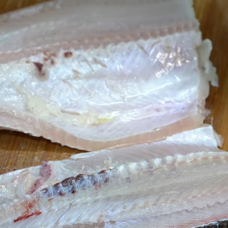 Step 1 Prepare Snakehead Fish for Snakehead Fish Porridge with Coconut Milk