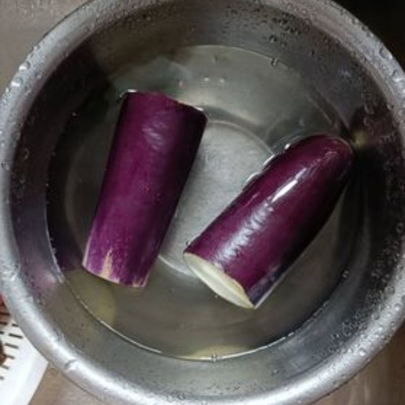 Step 1 Prepare the eggplant and mix the batter for Fried Eggplant Roll with Meat