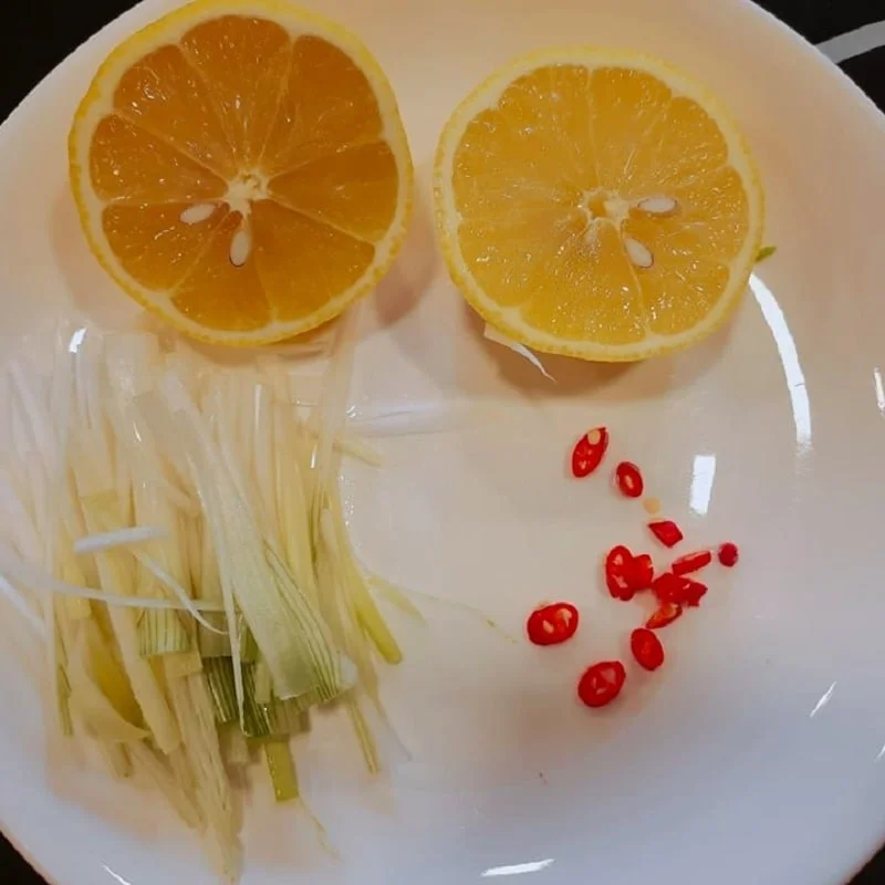 Step 1 Prepare the ingredients Sweet and Sour Pork Belly