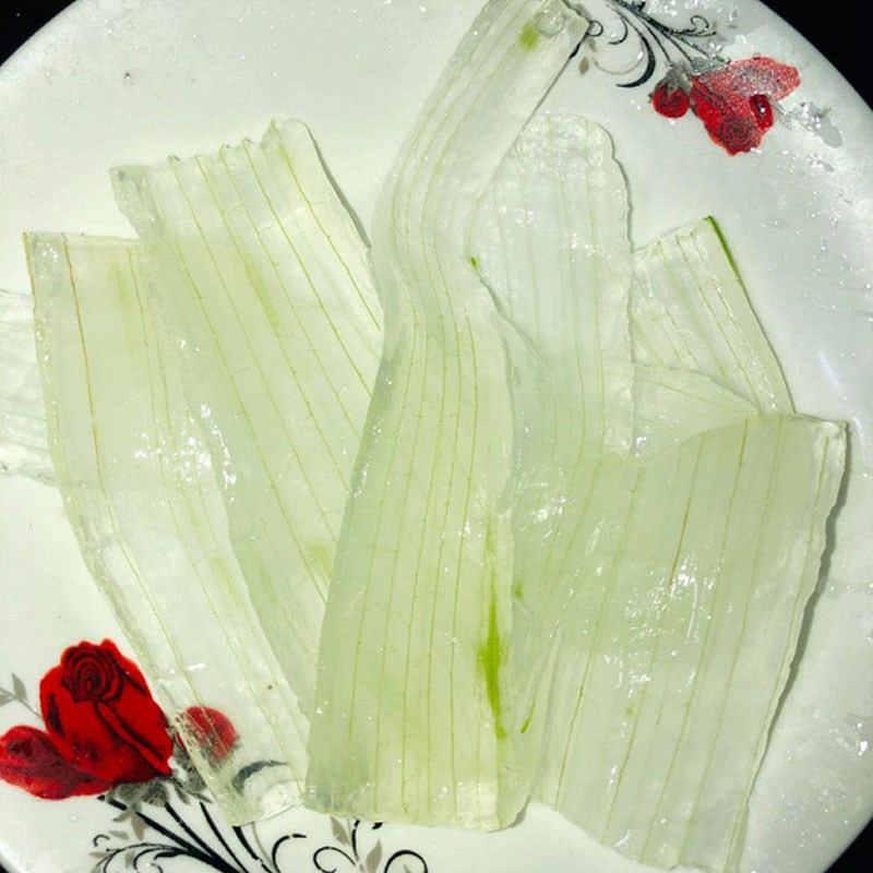 Step 1 Prepare the ingredients for Aloe Vera Banana Smoothie