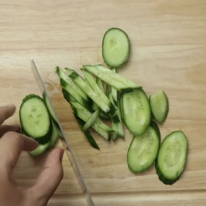 Step 2 Prepare the remaining ingredients Pig skin salad with cucumber