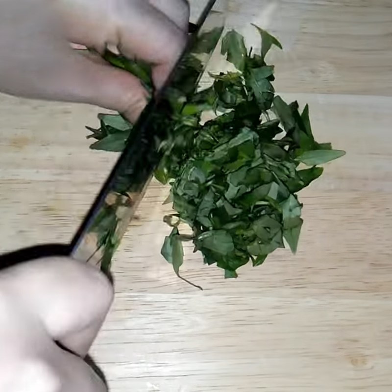 Step 2 Prepare other ingredients Fried pork sausage with lemongrass and chili