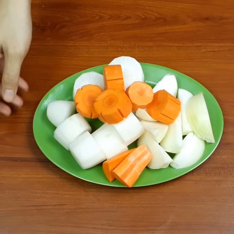 Step 2 Prepare other ingredients Braised Chicken with Radish