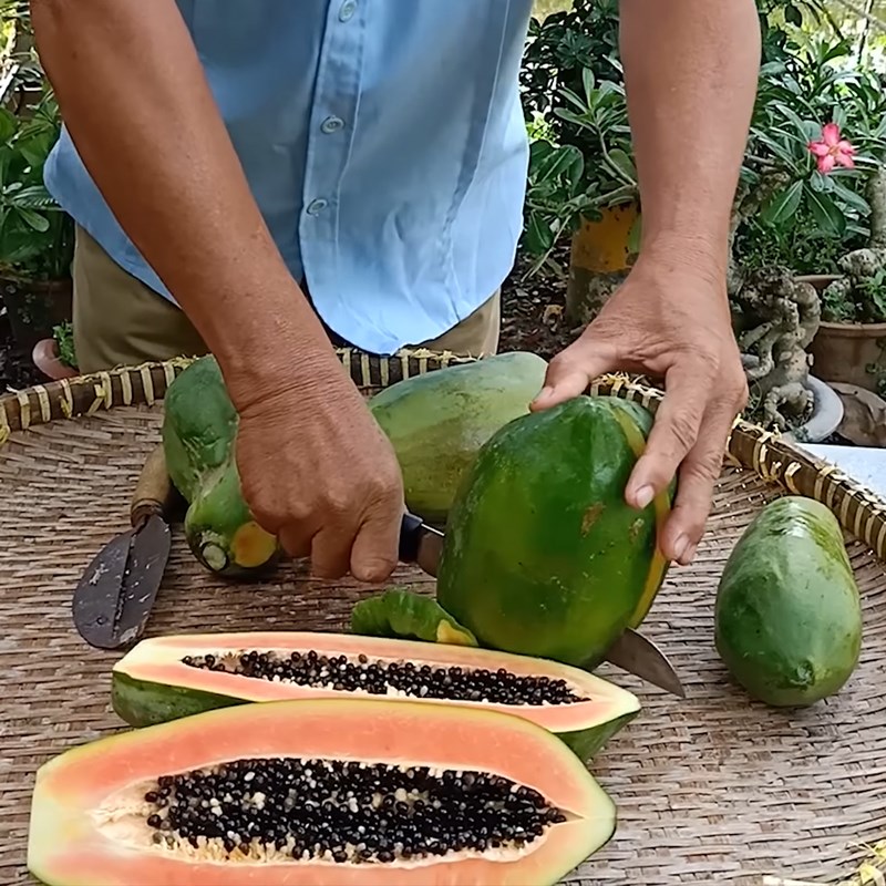 Step 1 Prepare the papaya Fish sauce with snakehead fish and green papaya mixed with rice powder