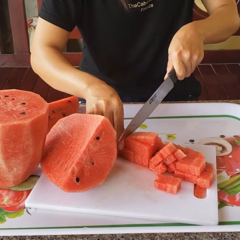 Step 1 Prepare the watermelon Watermelon with yogurt