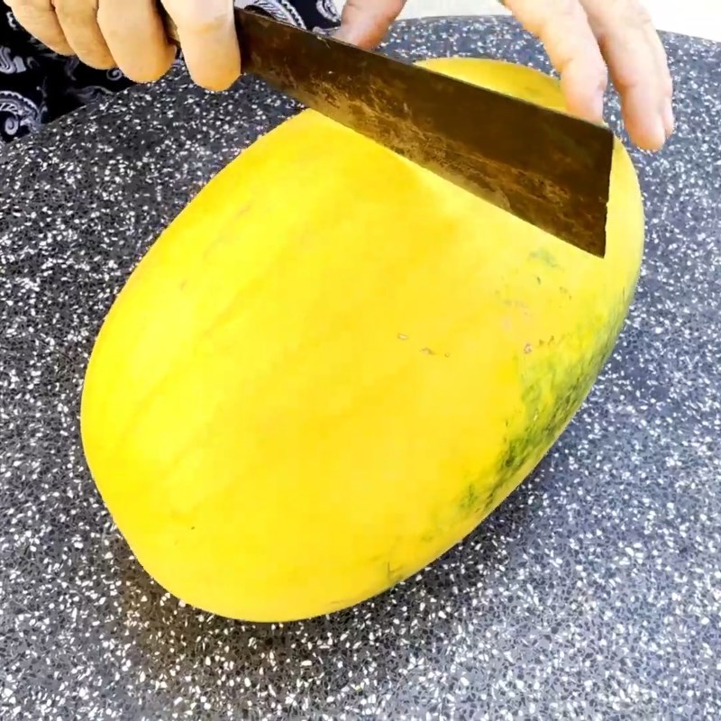 Step 1 Prepare the watermelon Watermelon with condensed milk