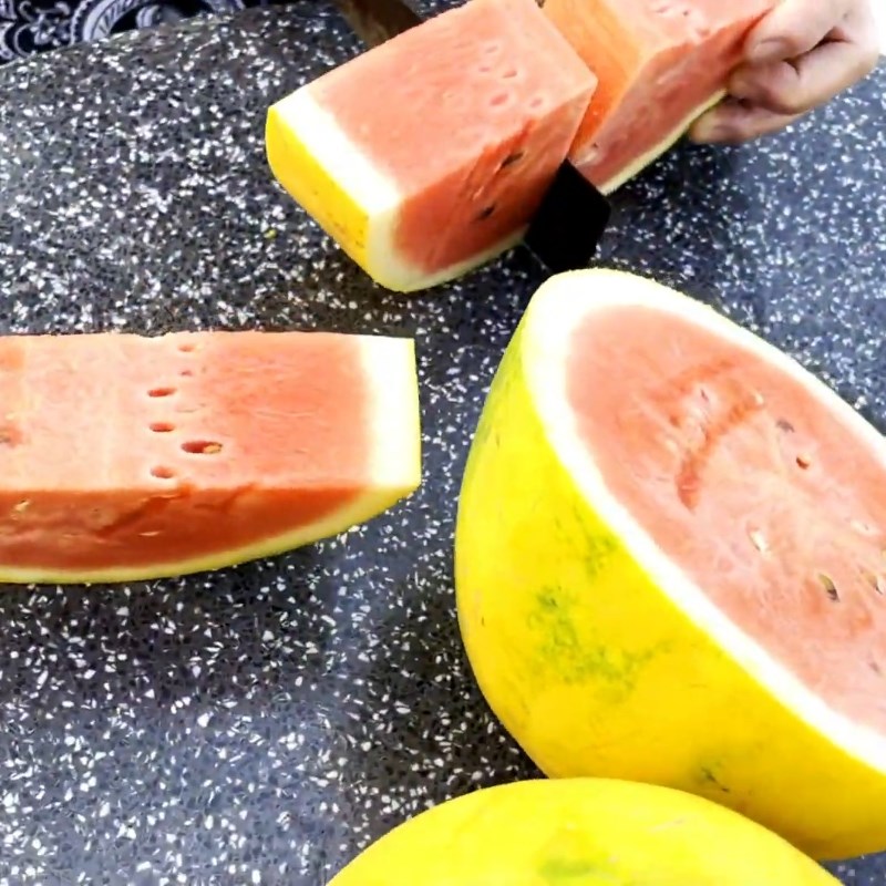 Step 1 Prepare the watermelon Watermelon with condensed milk
