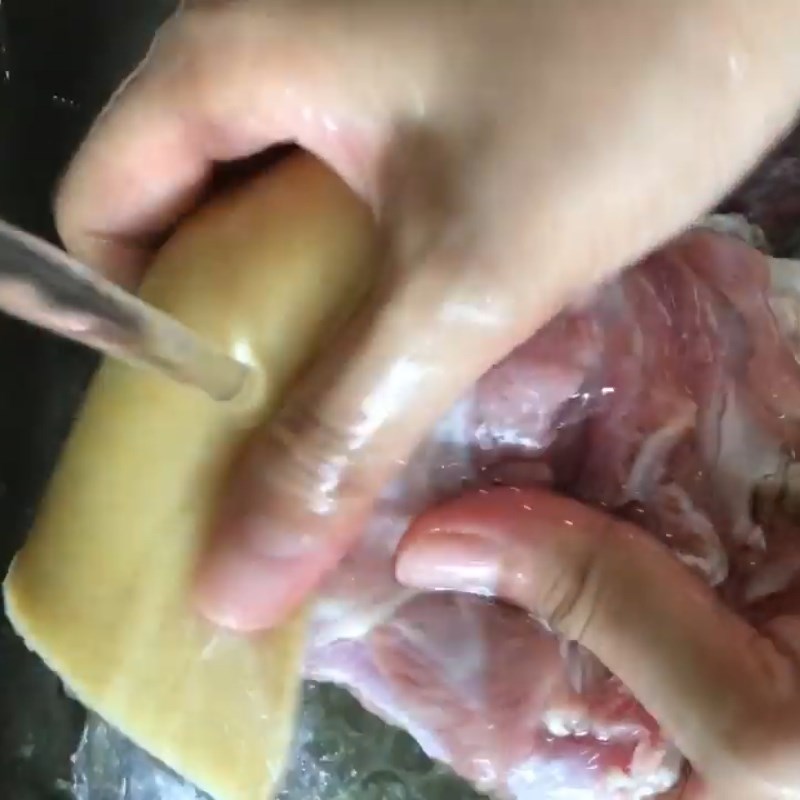 Step 1 Preparing beef tendon for Beef Bone Hotpot