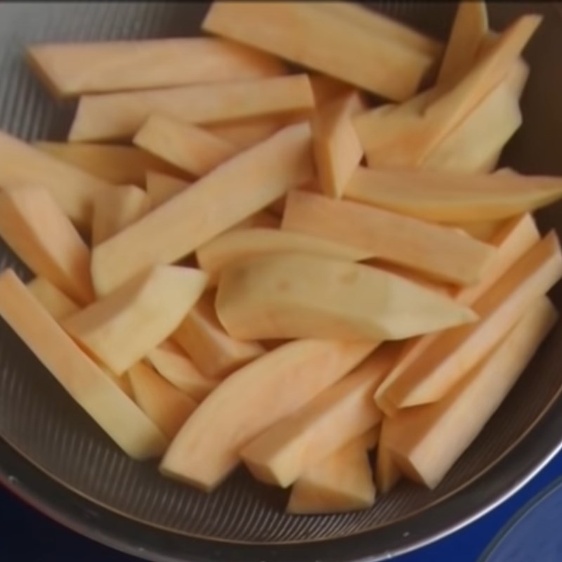 Step 1 Prepare the sweet potato Sweet potato with salted plum seasoning