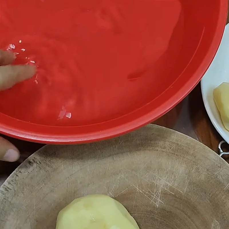 Step 1 Prepare the potatoes Potato Milk