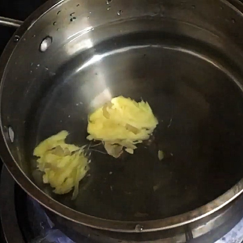 Step 2 Boil the beef tripe Beef stir-fried