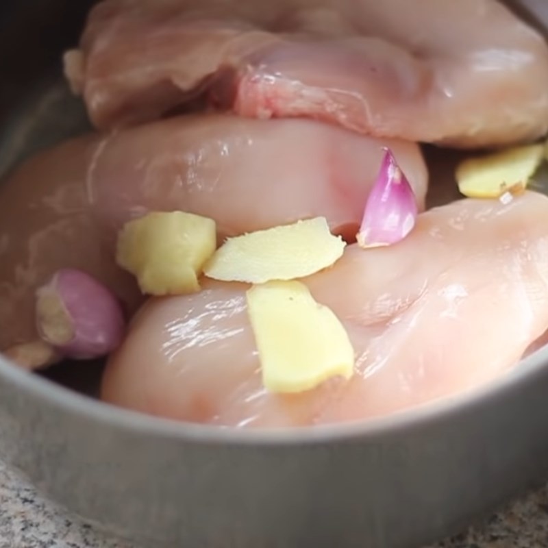 Step 1 Prepare, boil chicken and shred chicken Spicy Shredded Dried Chicken using a pan